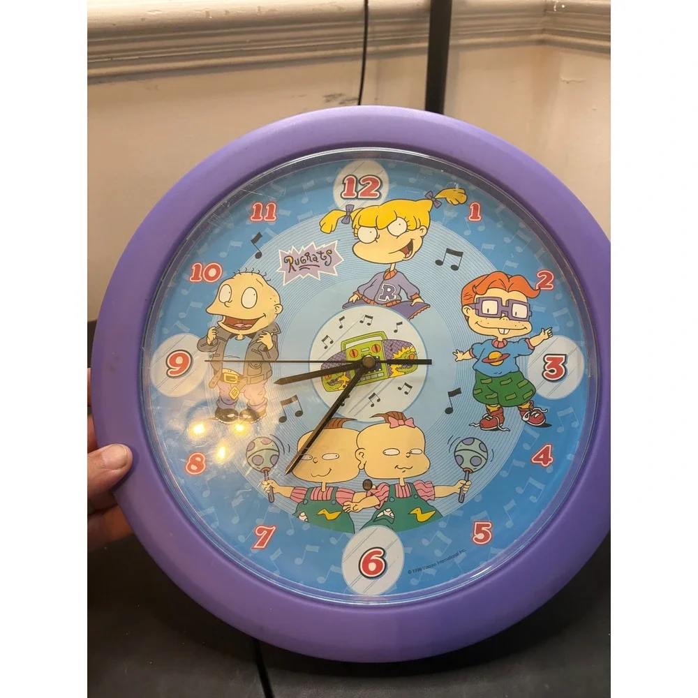 Vintage 1999 Rugrats Nickelodeon Wall Clock RadioShack Purple 90s Nicktoons